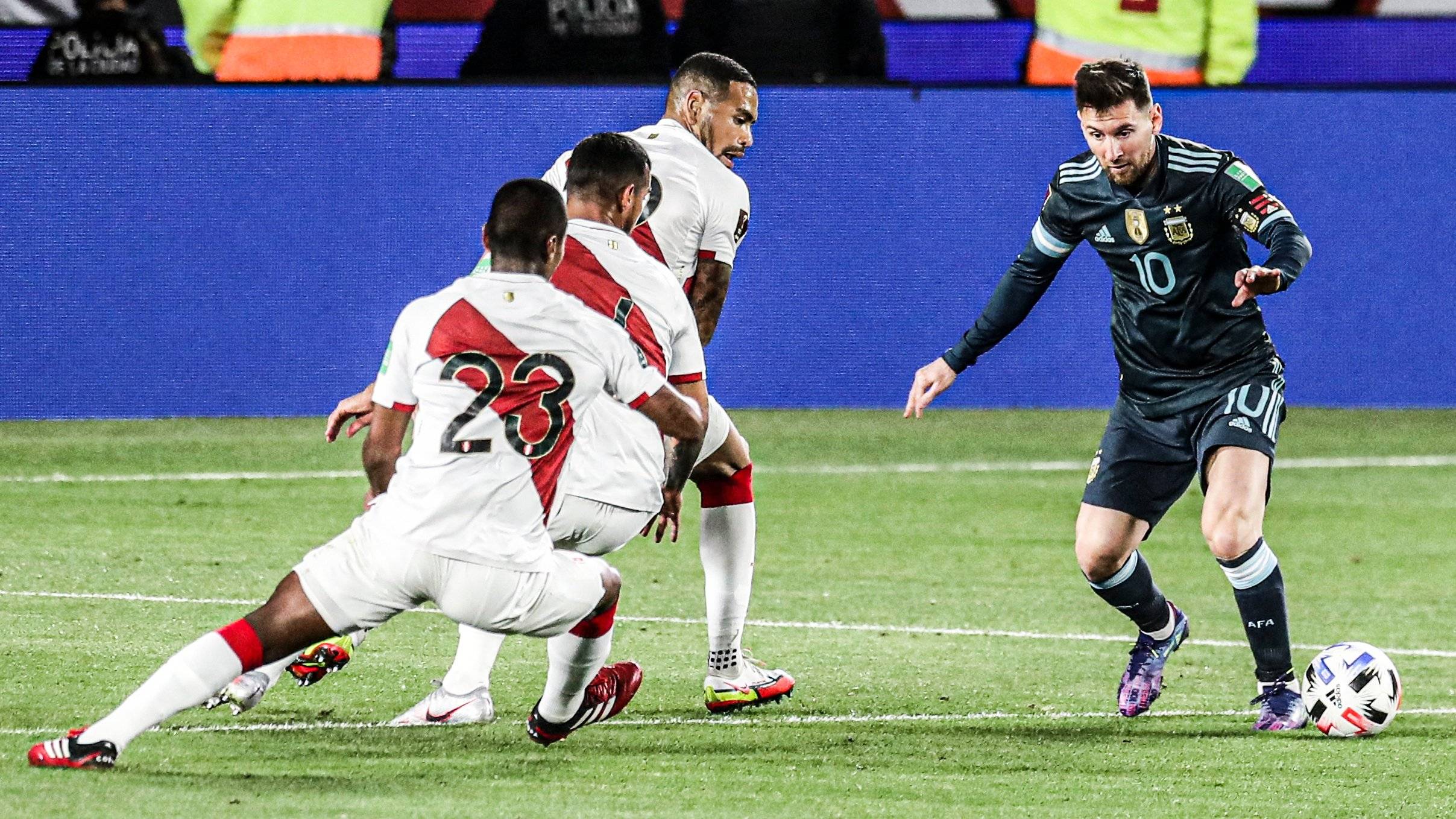 关于雷恩发布备战花絮，今夜完成体检，美洲杯任务艰巨，球探报告显示潜力的信息