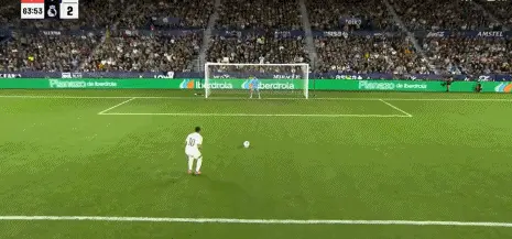 包含大比分获胜引发热议！，姆巴佩在尤文图斯比赛中败北全场沸腾不已的词条