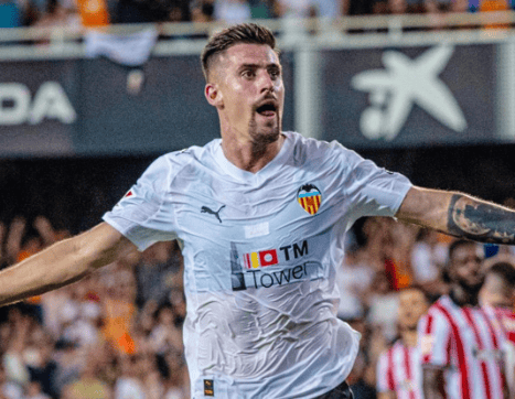 关于国际比赛日体能课后；瓦伦西亚内部沟通备战法甲；信心回归；团队化学反应显著的信息